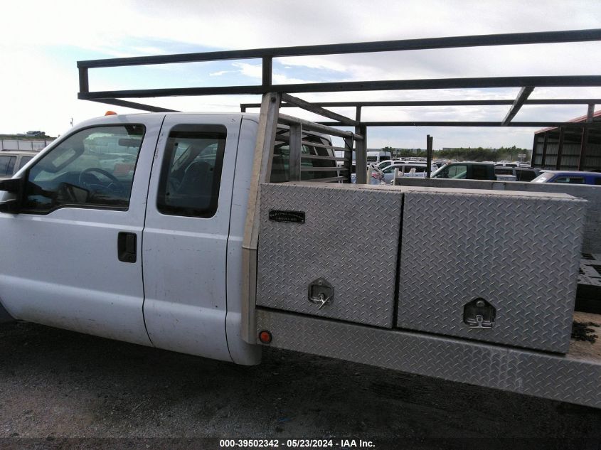 2008 Ford F-550 Chassis VIN: 1FDAX57R28EC77826 Lot: 39502342