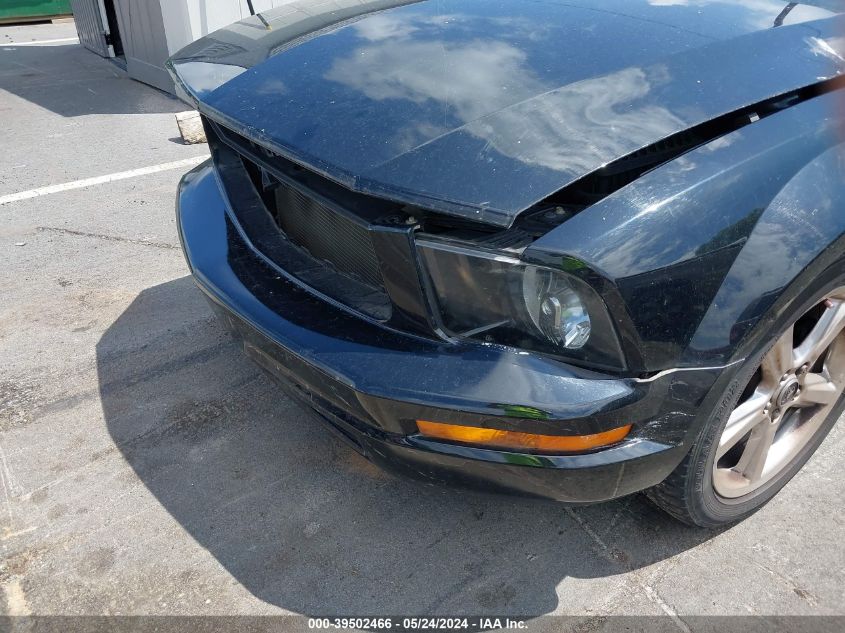 2008 Ford Mustang V6 Deluxe/V6 Premium VIN: 1ZVHT80N885141320 Lot: 39502466