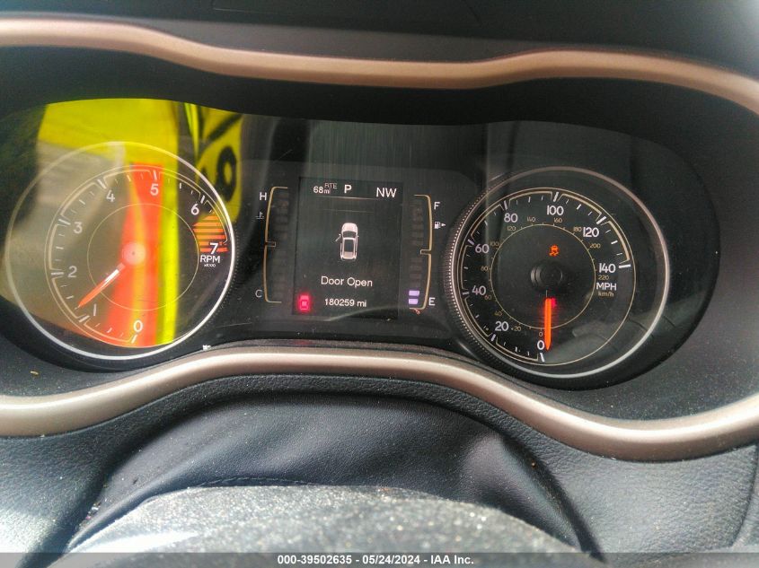 2017 Jeep Cherokee Latitude Fwd VIN: 1C4PJLCB3HW660987 Lot: 39502635