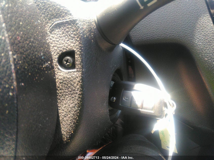 2015 Nissan Rogue S VIN: KNMAT2MV5FP526766 Lot: 39502713