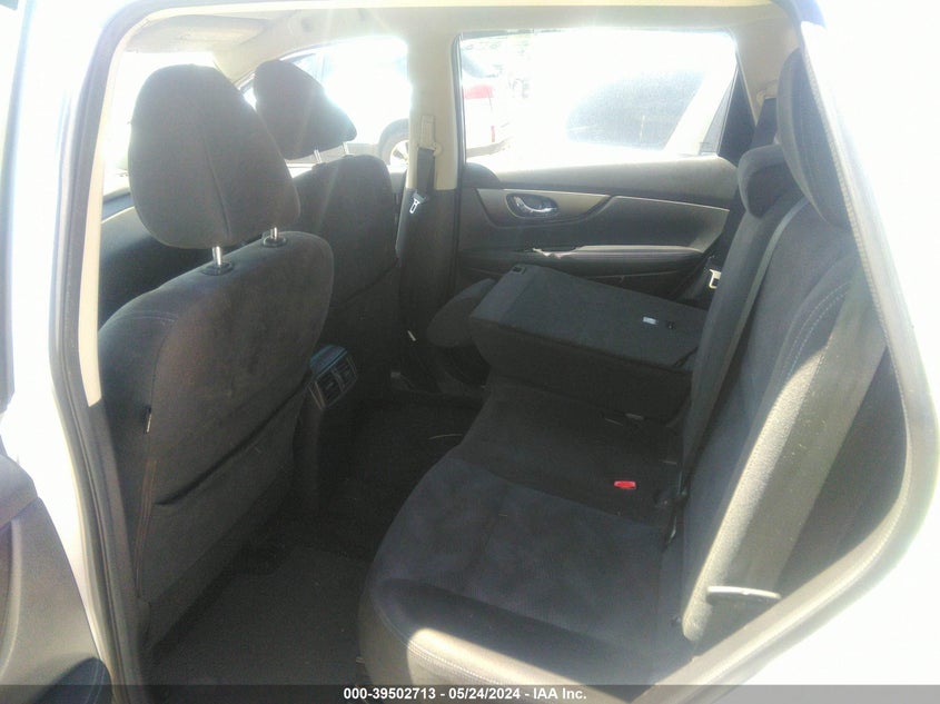 2015 Nissan Rogue S VIN: KNMAT2MV5FP526766 Lot: 39502713