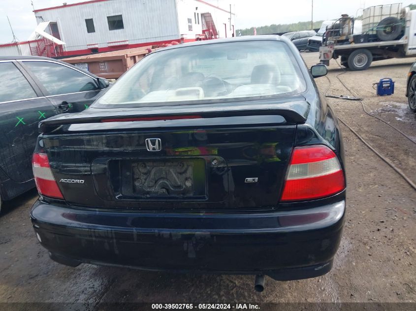 1995 Honda Accord Lx VIN: 1HGCD7232SA003997 Lot: 39502765