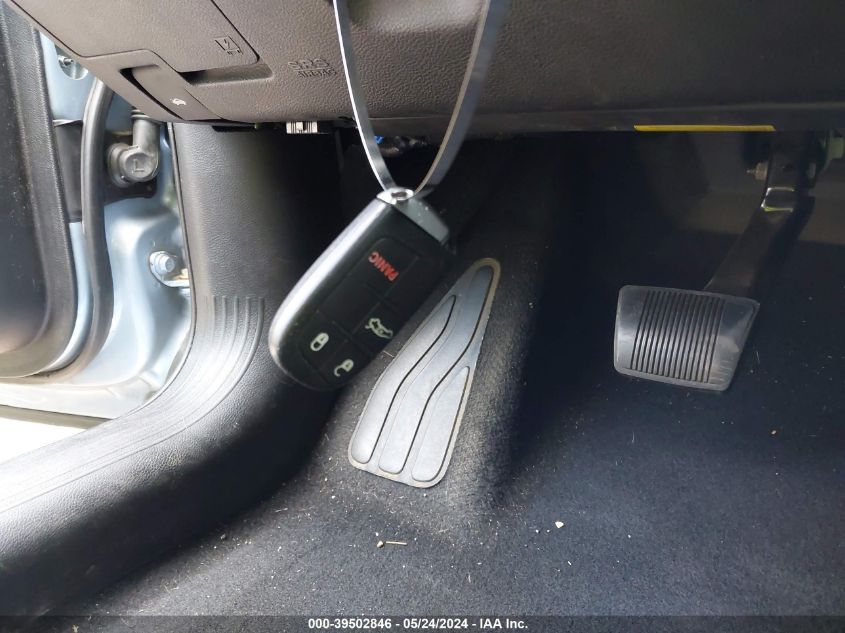 2015 Chrysler 200 Limited VIN: 1C3CCCAB9FN710519 Lot: 39502846