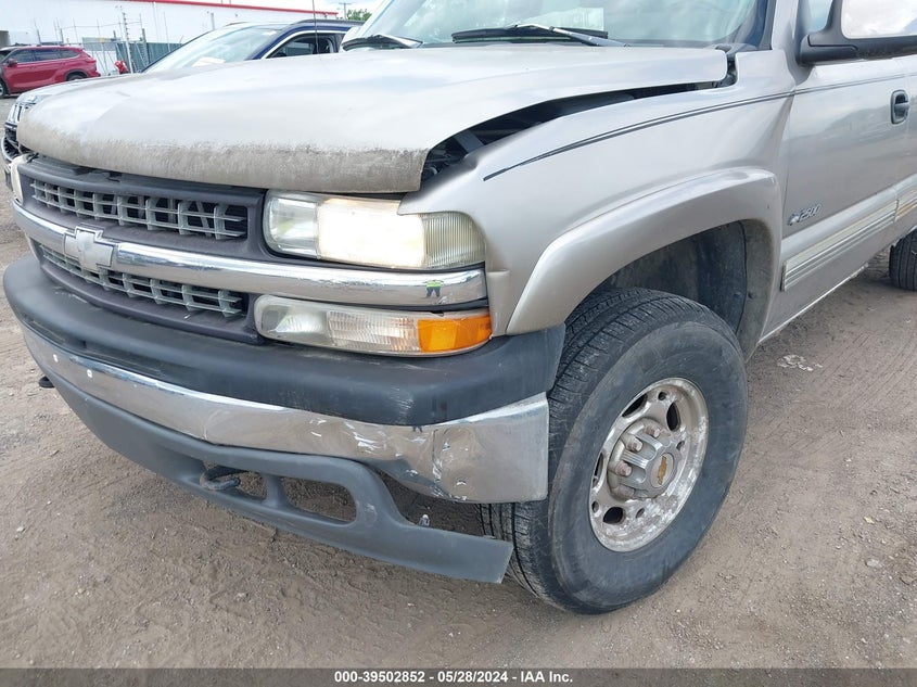 2000 Chevrolet Silverado 2500 Lt VIN: 1GCGK29U7YE170946 Lot: 39502852
