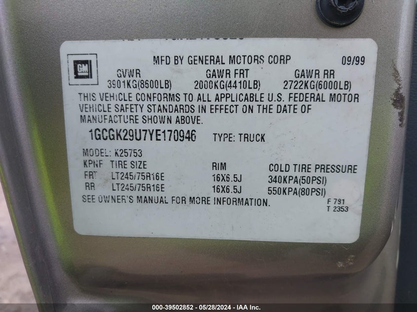 2000 Chevrolet Silverado 2500 Lt VIN: 1GCGK29U7YE170946 Lot: 39502852