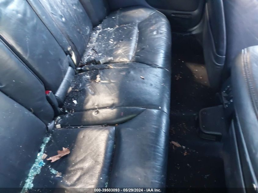 2000 Acura Rl 3.5 VIN: JH4KA9657YC003922 Lot: 39503093