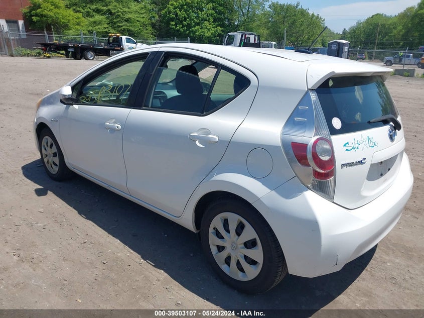 2012 Toyota Prius C Three VIN: JTDKDTB39C1002656 Lot: 39503107