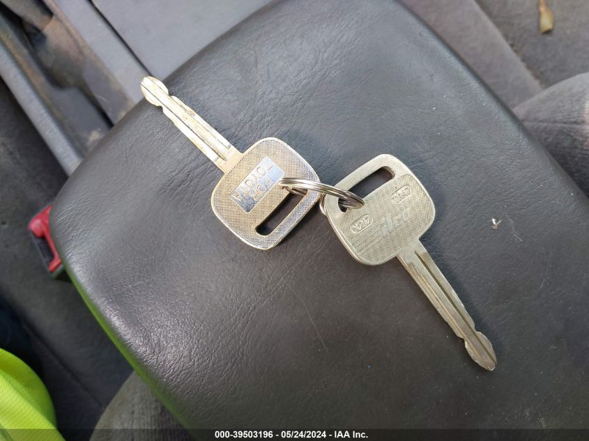 1999 Toyota Camry Le VIN: 4T1BG22K0XU524178 Lot: 39503196