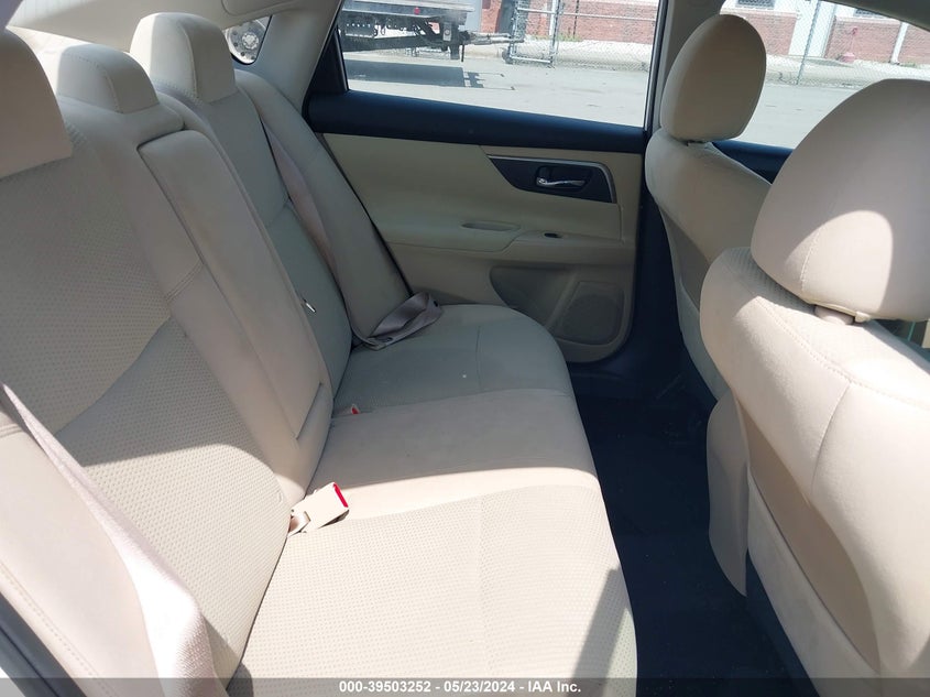 2015 Nissan Altima 2.5 S VIN: 1N4AL3AP0FN360637 Lot: 39503252