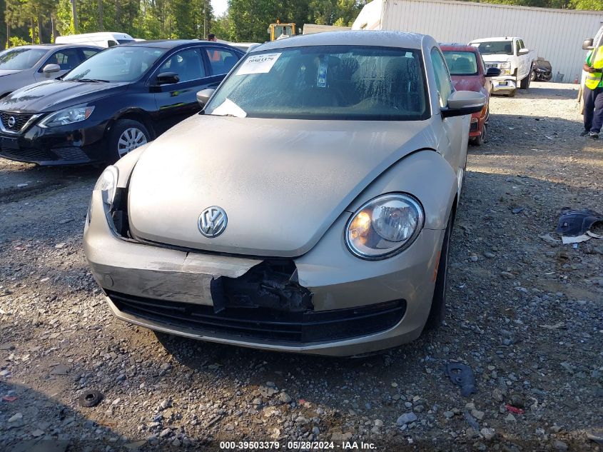 2012 Volkswagen Beetle 2.5L VIN: 3VWJX7AT6CM647759 Lot: 39503379