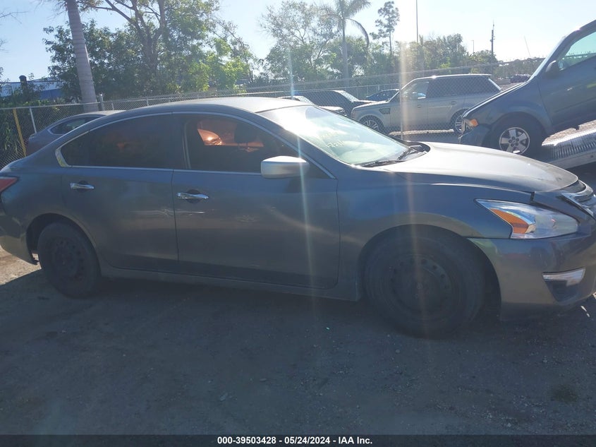 2014 Nissan Altima 2.5/2.5 S/2.5 Sl/2.5 Sv VIN: 1N4AL3AP5EC402438 Lot: 39503428