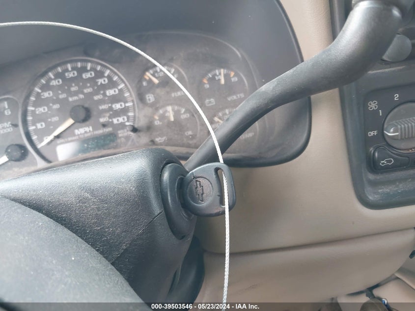 2002 Chevrolet Silverado 1500 Lt VIN: 2GCEC19T021136863 Lot: 39503546