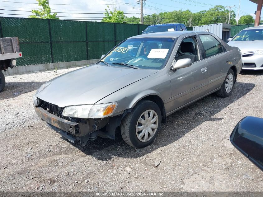 2000 Toyota Camry Le VIN: 4T1BG22K3YU683472 Lot: 39503743