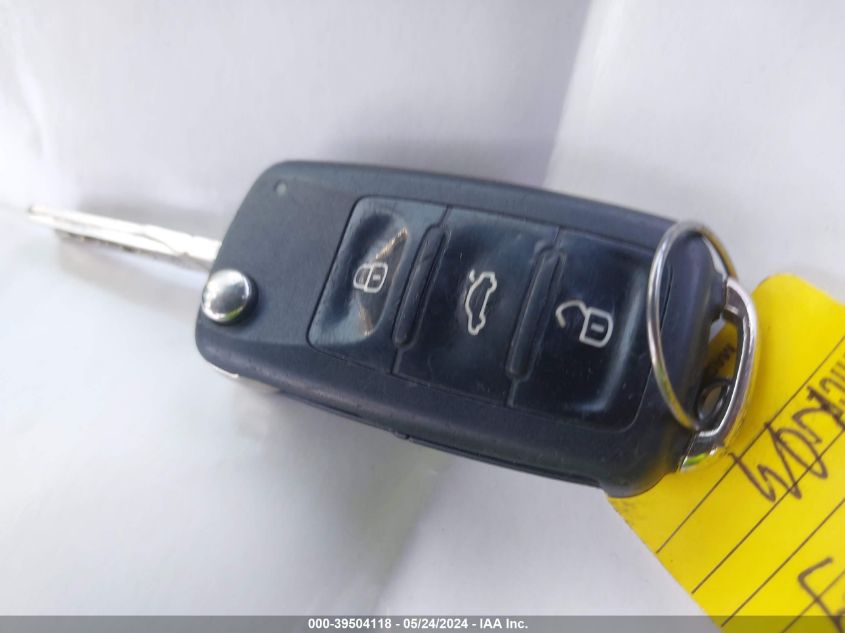 2015 Volkswagen Beetle 1.8T Fleet Edition VIN: 3VWF17AT0FM623534 Lot: 39504118