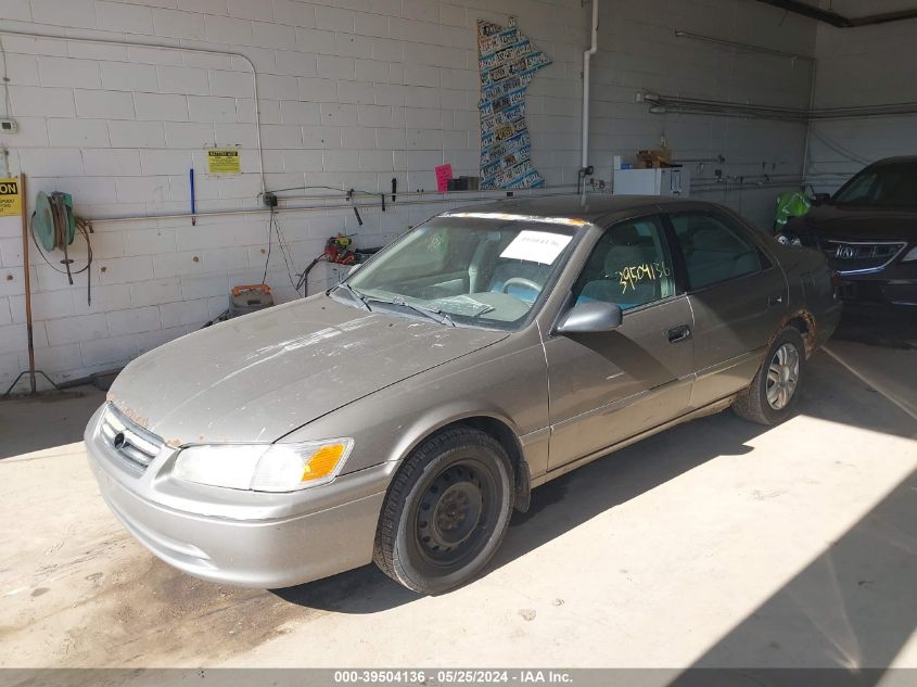 2000 Toyota Camry Le VIN: 4T1BG22K7YU696807 Lot: 39504136