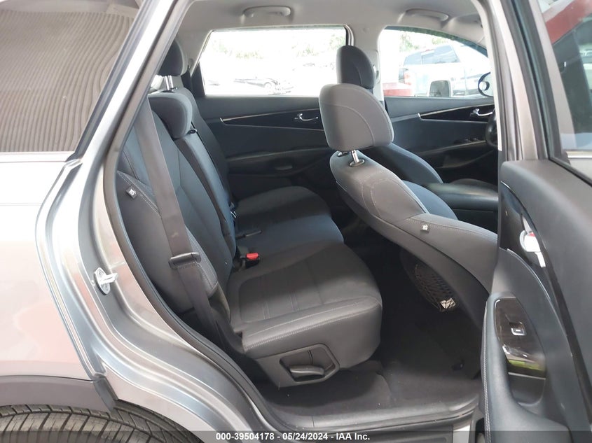 2017 Kia Sorento 2.4L Lx VIN: 5XYPG4A30HG241346 Lot: 39504178