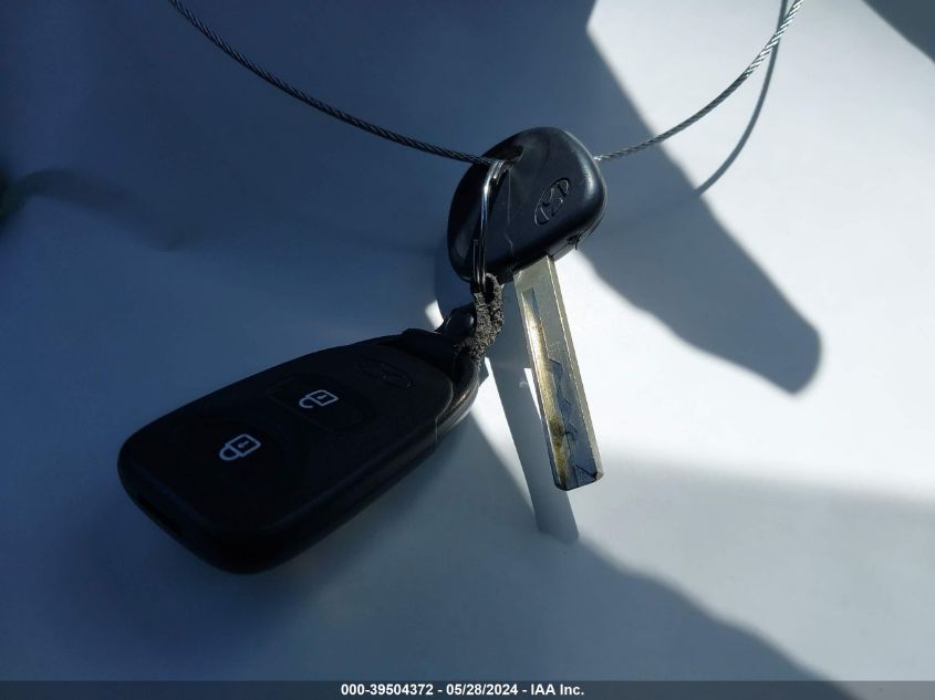 2013 Hyundai Accent Gs VIN: KMHCT5AE9DU128520 Lot: 39504372