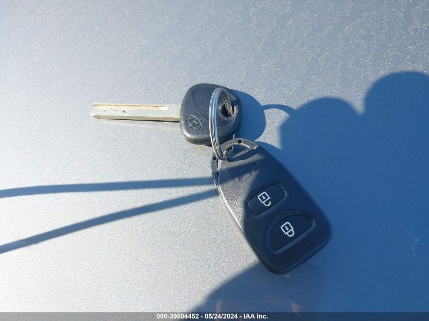 2017 Hyundai Accent Se VIN: KMHCT5AE8HU363383 Lot: 39504452