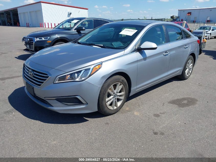 5NPE24AF4GH282490 2016 HYUNDAI SONATA - Image 2