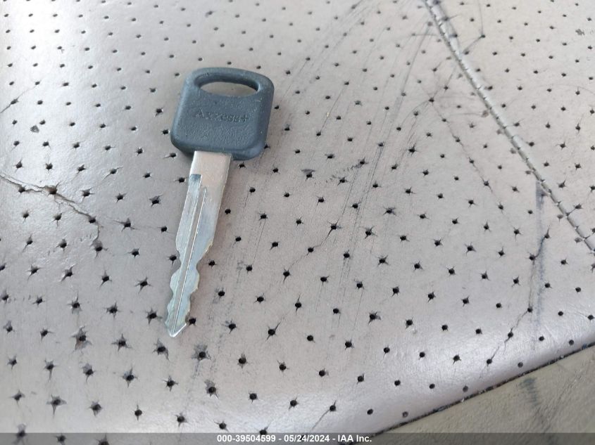 2001 Ford F-350 Lariat/Xl/Xlt VIN: 1FTSW31F11EC81970 Lot: 39504599