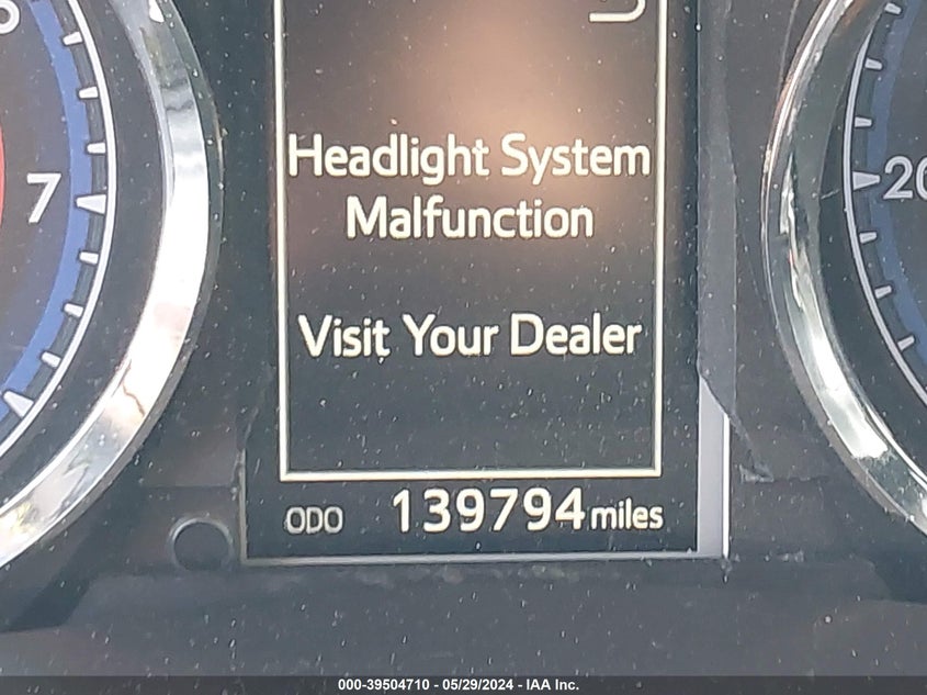 2017 Toyota Corolla Se VIN: 5YFBURHE0HP599369 Lot: 39504710