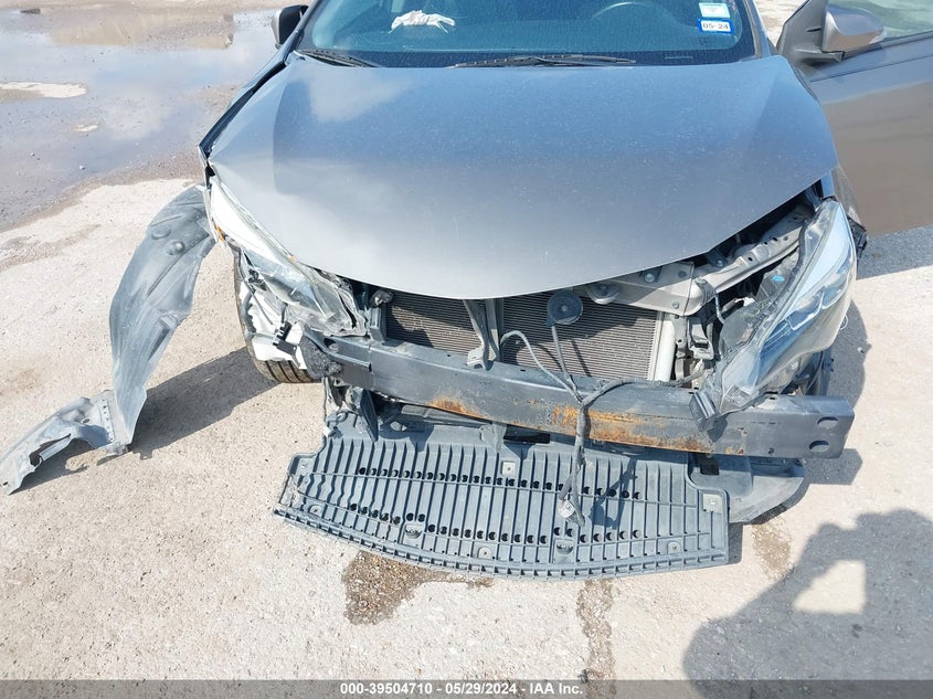 2017 Toyota Corolla Se VIN: 5YFBURHE0HP599369 Lot: 39504710