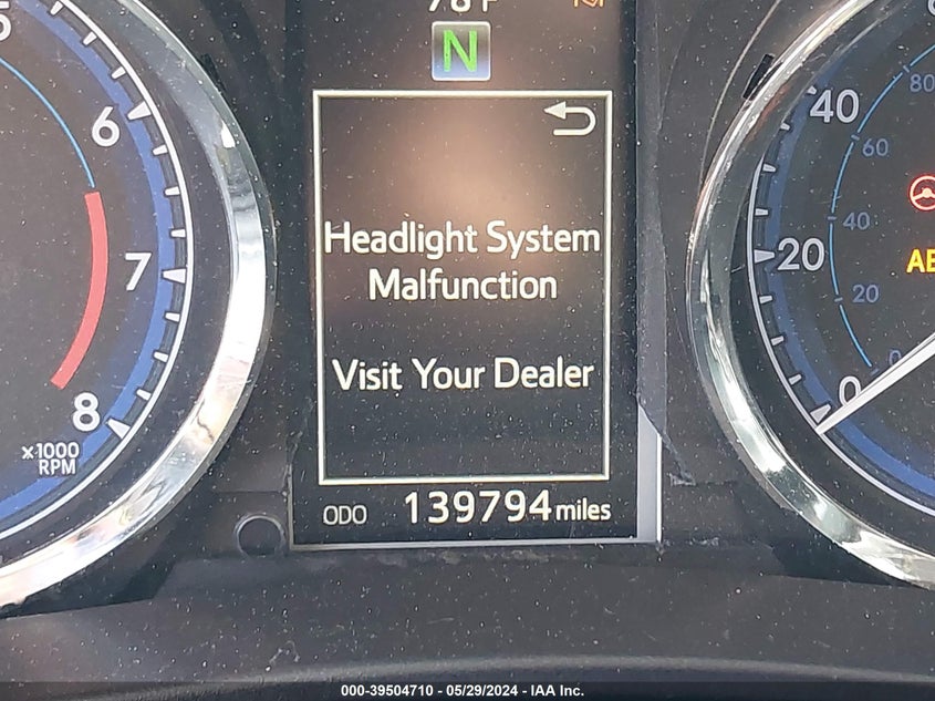 2017 Toyota Corolla Se VIN: 5YFBURHE0HP599369 Lot: 39504710