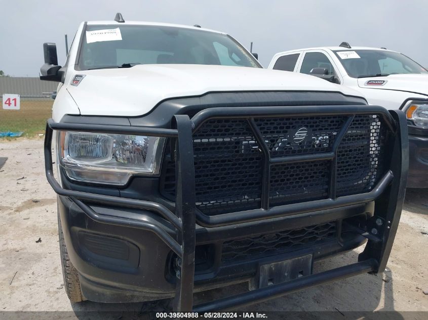 2022 Ram 2500 Tradesman 4X4 8' Box VIN: 3C6UR5HJ7NG154989 Lot: 39504988