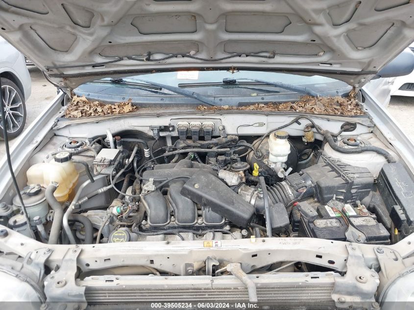 2005 Ford Escape Limited VIN: 1FMYU04135KB49701 Lot: 39505234