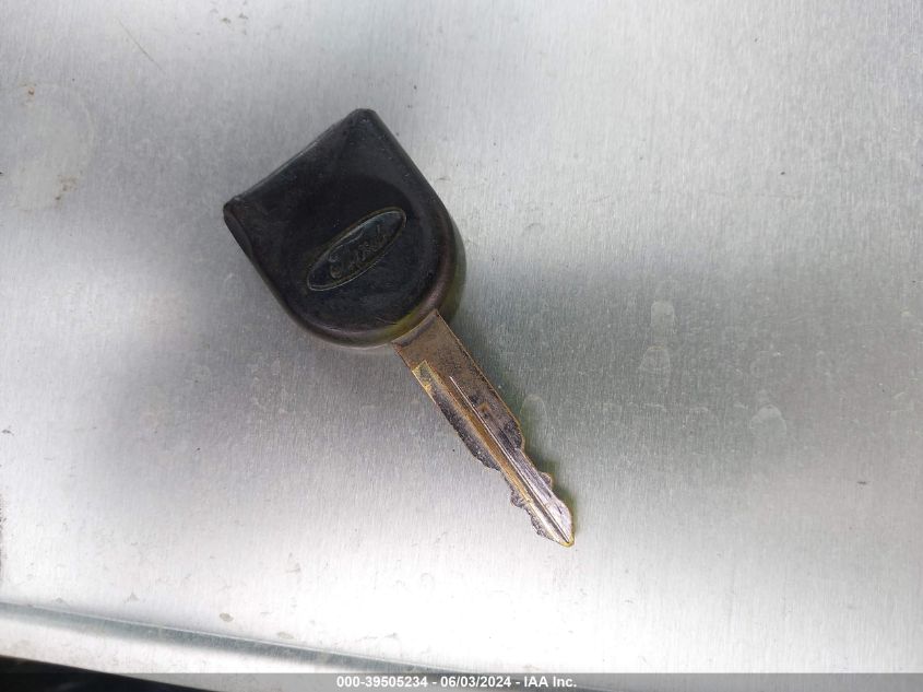 2005 Ford Escape Limited VIN: 1FMYU04135KB49701 Lot: 39505234