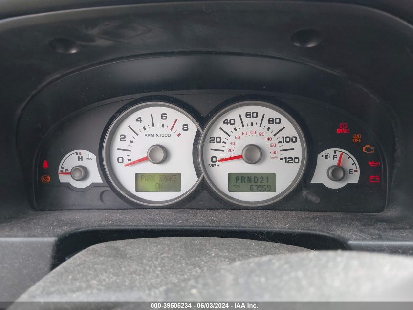 2005 Ford Escape Limited VIN: 1FMYU04135KB49701 Lot: 39505234