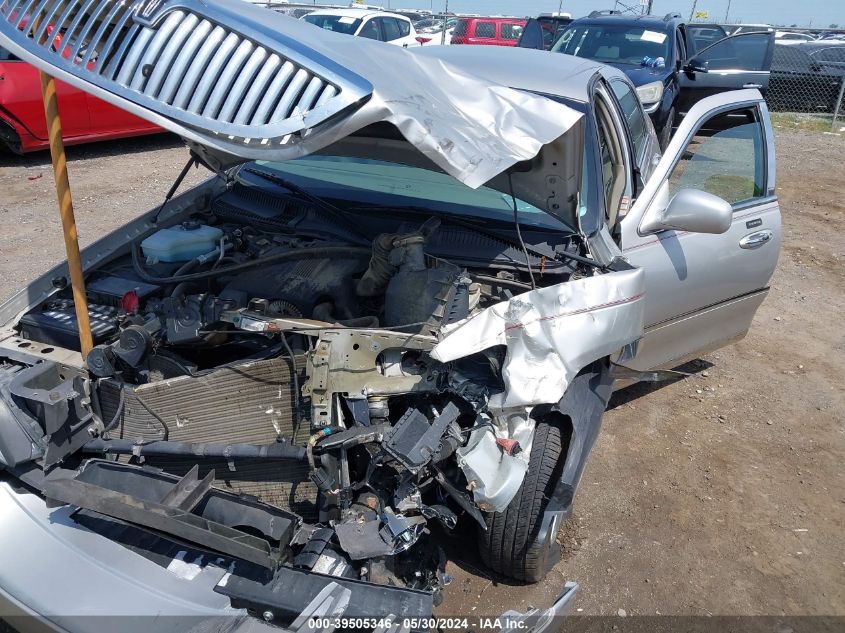 2004 Lincoln Town Car Ultimate VIN: 1LNHM83W24Y633074 Lot: 39505346