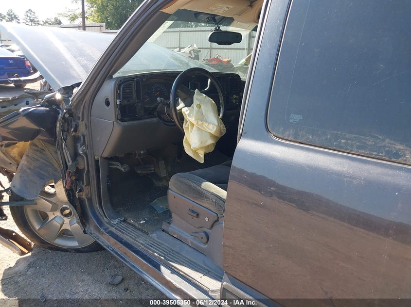 2003 Chevrolet Silverado 1500 Ls VIN: 2GCEC19V731148575 Lot: 39505350