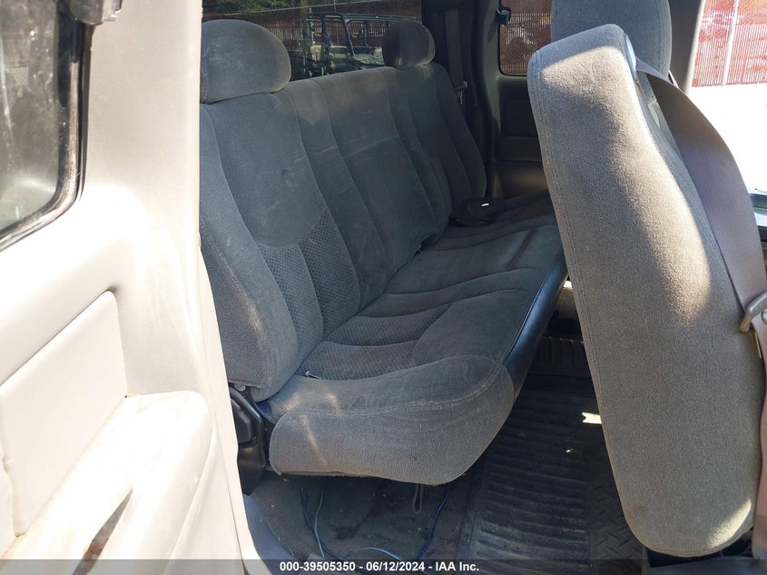 2003 Chevrolet Silverado 1500 Ls VIN: 2GCEC19V731148575 Lot: 39505350