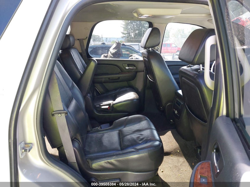 2007 Chevrolet Tahoe Ltz VIN: 1GNFK130X7J405820 Lot: 39505384