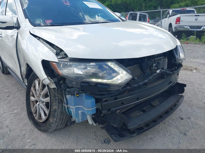 2017 Nissan Rogue Sv VIN: KNMAT2MV2HP615603 Lot: 39505615