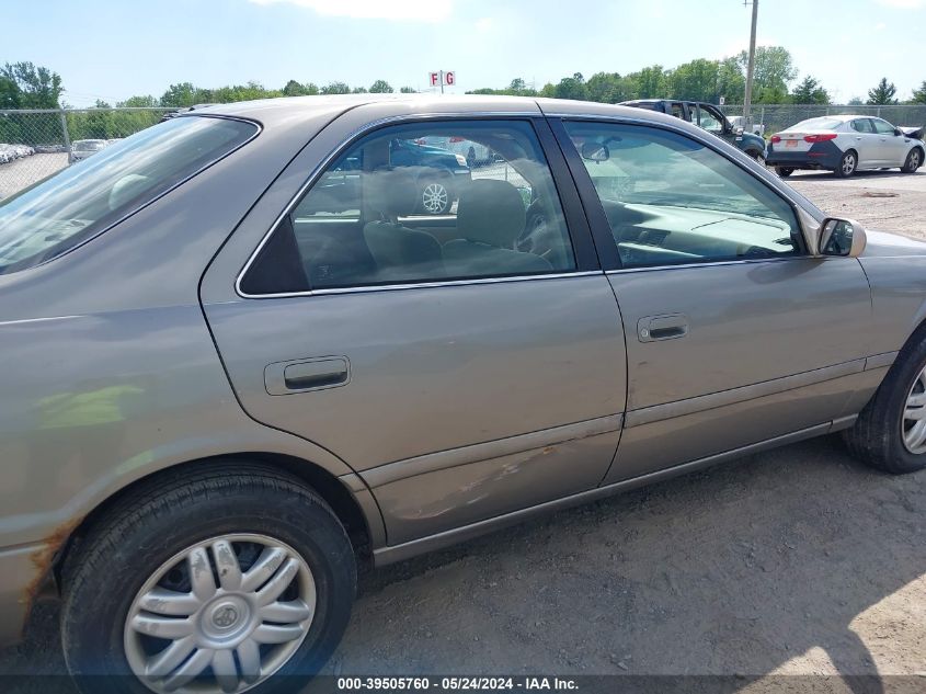 2000 Toyota Camry Le VIN: 4T1BG22K6YU715847 Lot: 39505760