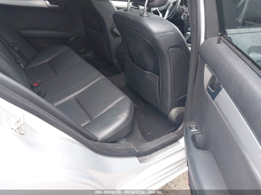 2013 Mercedes-Benz C 250 Luxury/Sport VIN: WDDGF4HB2DR300561 Lot: 39506155