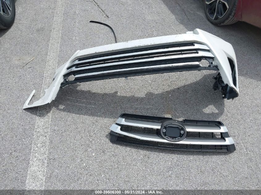 2018 Toyota Highlander Le VIN: 5TDZARFH6JS038191 Lot: 39506300