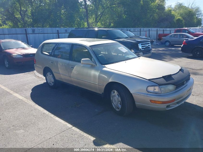 1993 Toyota Camry Le VIN: 4T1VK12W5PU082054 Lot: 39506374