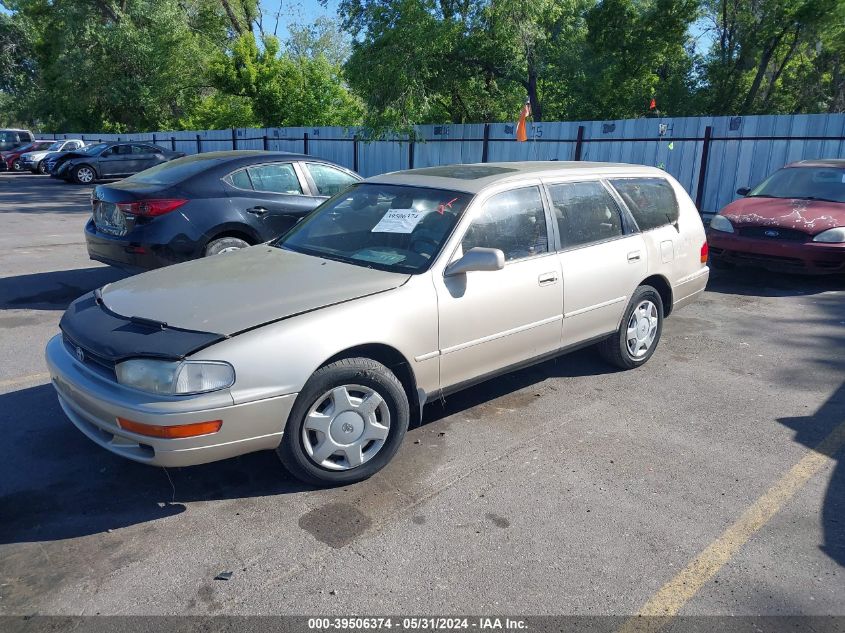 1993 Toyota Camry Le VIN: 4T1VK12W5PU082054 Lot: 39506374