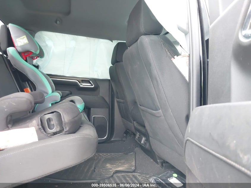 2024 CHEVROLET SILVERADO 1500 4WD  SHORT BED LT WITH 2FL - 1GCPDKEK8RZ126429