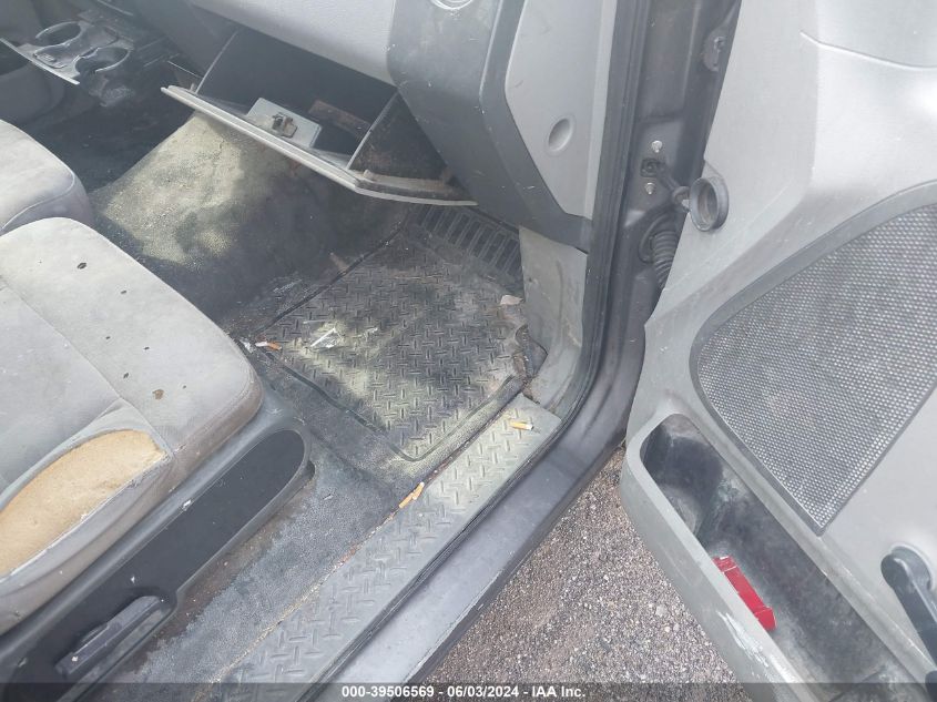 2006 Ford F-150 Stx/Xl/Xlt VIN: 1FTRF12236KB12573 Lot: 39506569