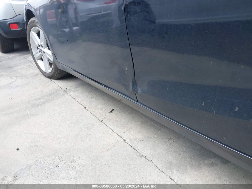 2015 Toyota Camry Se VIN: 4T1BF1FK6FU018845 Lot: 39506660