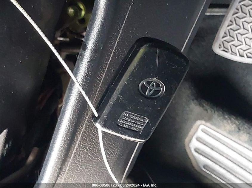 2013 Toyota Avalon Hybrid Xle Touring VIN: 4T1BD1EB7DU010791 Lot: 39506723