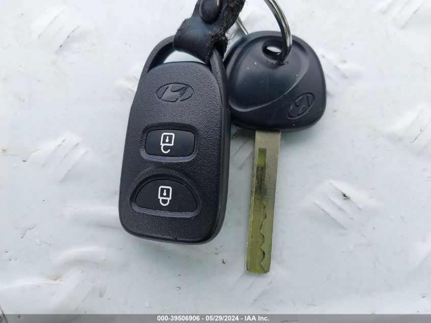 2012 Hyundai Accent Gls VIN: KMHCU4AE0CU256277 Lot: 39506906