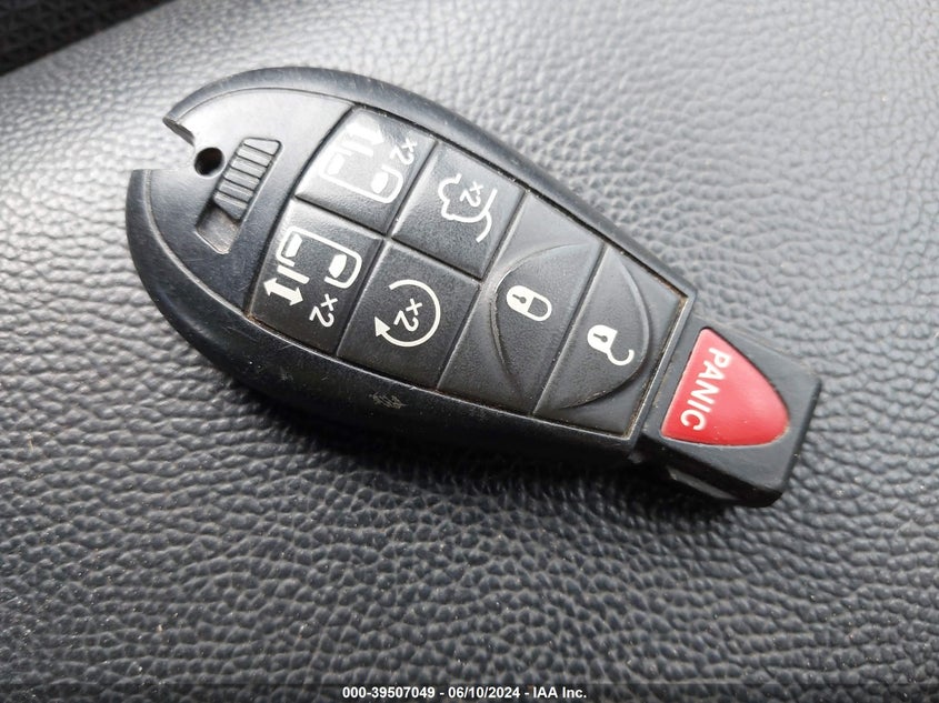 2017 DODGE GRAND CARAVAN SXT - 2C4RDGCG0HR617235