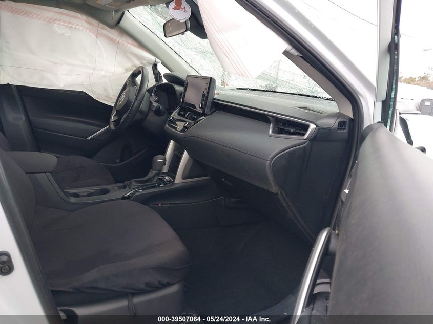 2022 Toyota Corolla Cross Le VIN: 7MUBAAAGXNV009824 Lot: 39507064