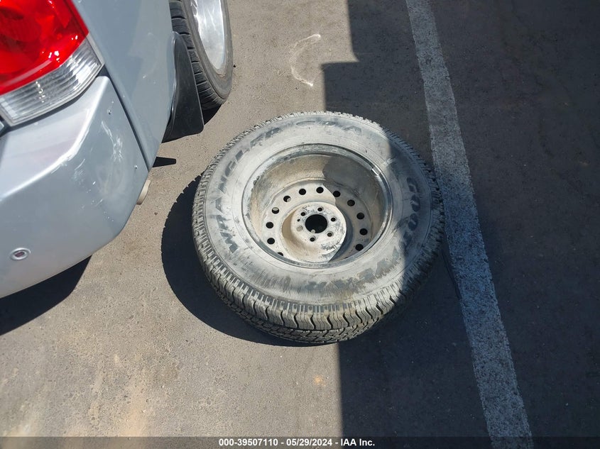 2004 Chevrolet Silverado 1500 Z71 VIN: 2GCEK13T541378207 Lot: 39507110