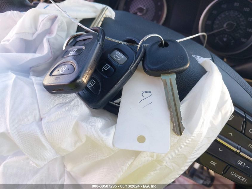 2019 Hyundai Elantra Sel VIN: 5NPD84LF3KH445601 Lot: 39507295